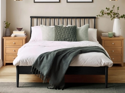 Belton Black Oak Spindle Wooden Bed