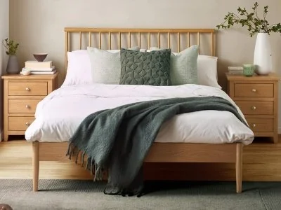 Belton Oak Spindle Wooden Bed