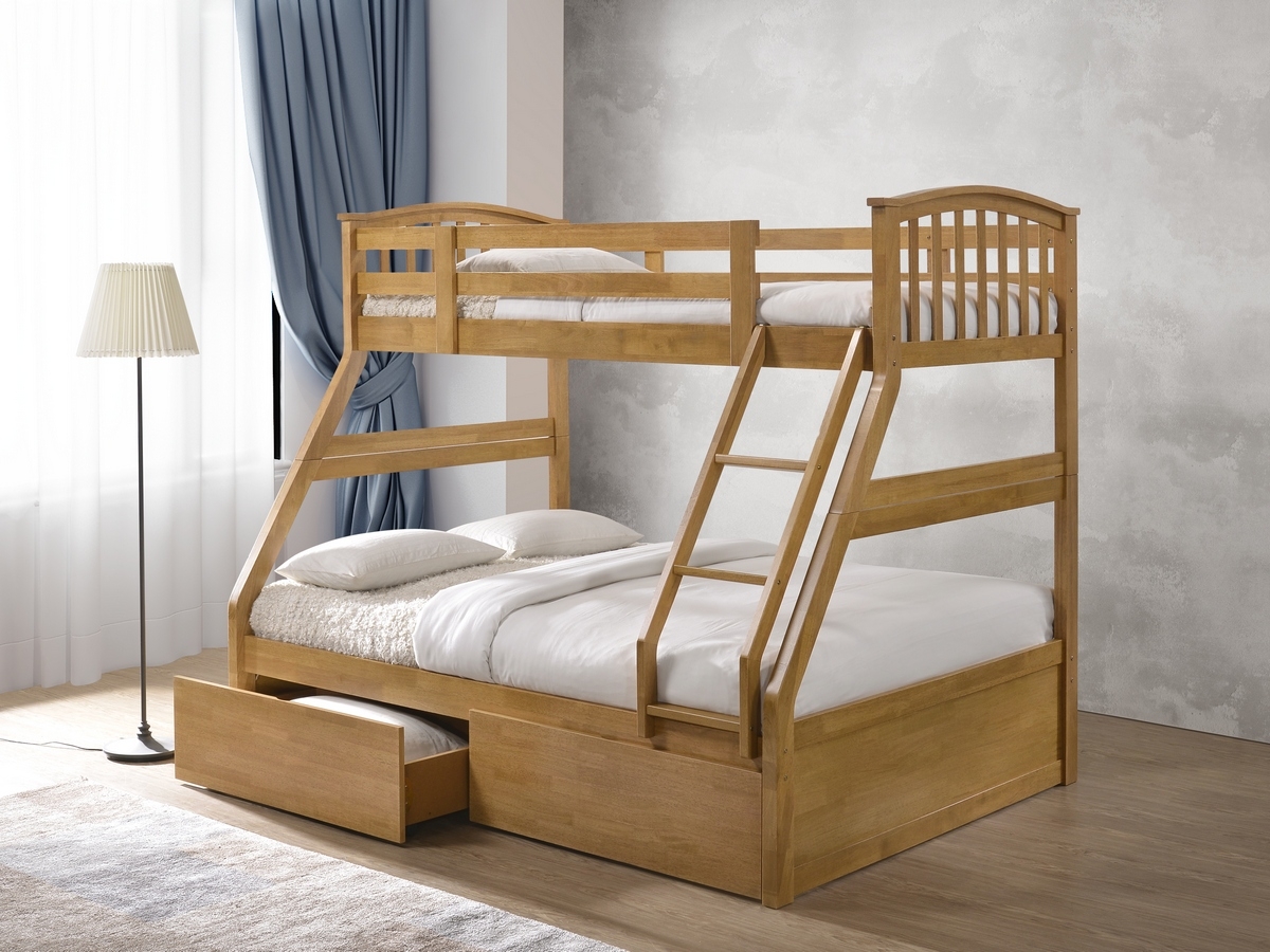 The Naples Bed Company WB2015 Three Sleeper Bunk Bed - Oak. 