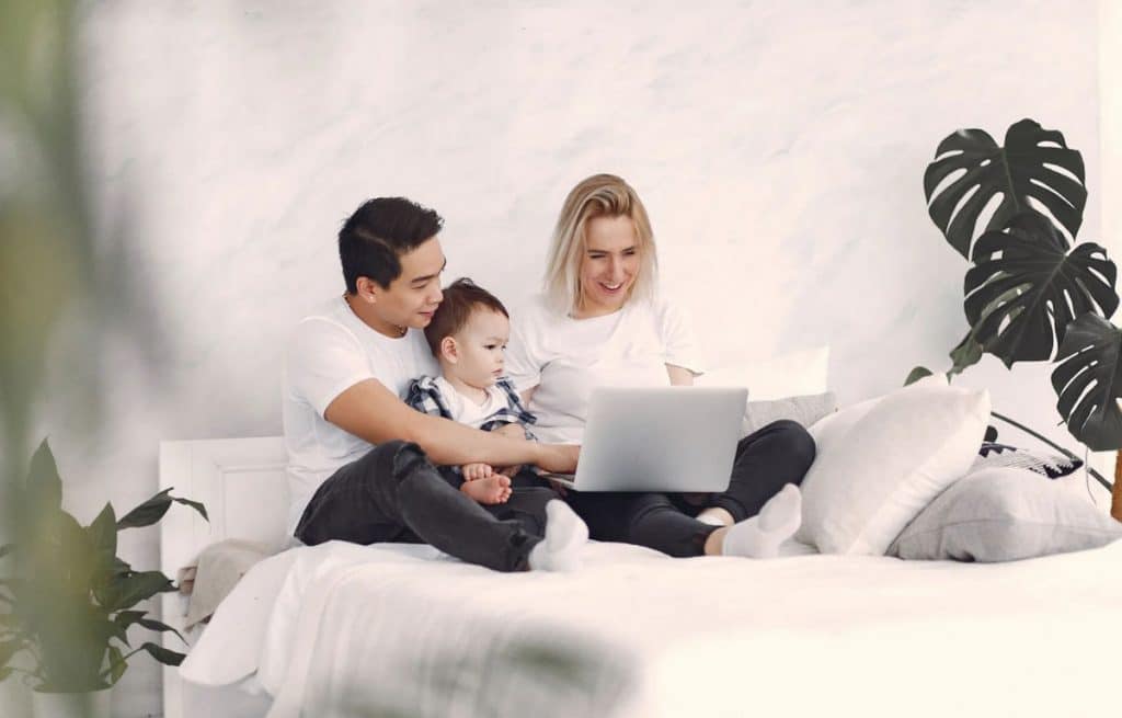 How to Choose the Perfect Bed Online: A Trusted Buying Guide from Sleep Experts