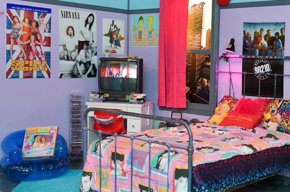 90's Bedroom